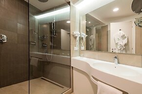 Holiday Inn Naples by IHG