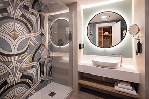 Holiday Inn Naples by IHG