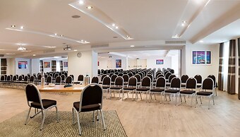 Holiday Inn Naples by IHG