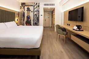 Holiday Inn Naples by IHG