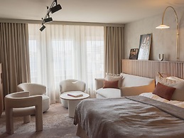 Best Western Plus John Bauer Hotel