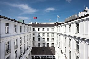 Hotel Atlantic Hamburg, Autograph Collection