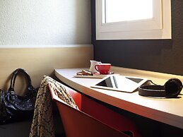 ibis Pau Lescar