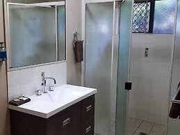 Cascade Motel In Townsville