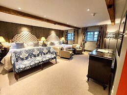 Bishopstrow Hotel & Spa