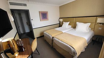 Hotel Paris Neuilly