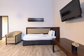 Garner Hotel Hamburg Graf Moltke by IHG