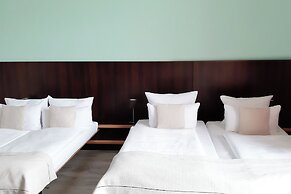 Garner Hotel Hamburg Graf Moltke by IHG
