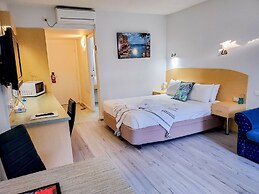 Sandors Motor Inn