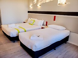 Sandors Motor Inn