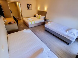 Sandors Motor Inn