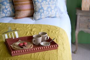 The White Horse - A Heartwood Inn