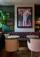 The White Horse - A Heartwood Inn