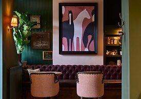 The White Horse - A Heartwood Inn