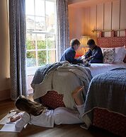 The White Horse - A Heartwood Inn
