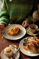 The White Horse - A Heartwood Inn