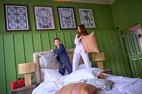 The White Horse - A Heartwood Inn