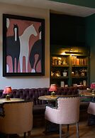 The White Horse - A Heartwood Inn