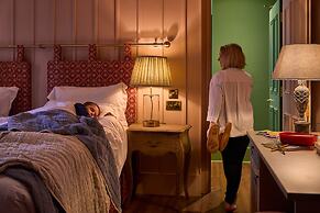 The White Horse - A Heartwood Inn