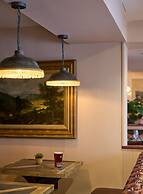 The White Horse - A Heartwood Inn