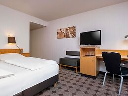 Mövenpick Hotel Nuernberg Airport