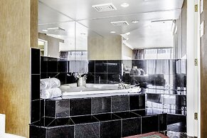 Executive Suites Hotel Metro Vancouver