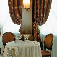 Andreola Central Hotel