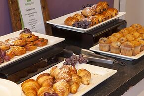 Holiday Inn Lincoln by IHG