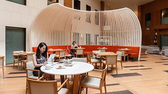Crowne Plaza Bangkok Lumpini Park by IHG