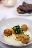 The Metropole Hotel