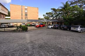 Twin Towers Inn