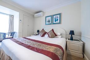 Twin Towers Inn
