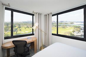 Sheraton Miami Airport Hotel & Executive Meeting Center