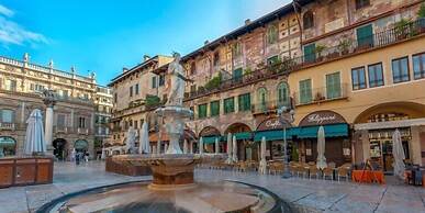 Colomba D'Oro Hotel