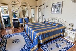 Colomba D'Oro Hotel