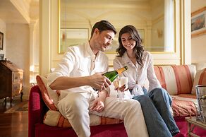 Colomba D'Oro Hotel