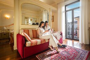Colomba D'Oro Hotel