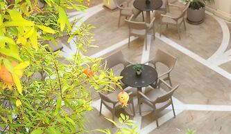 Colomba D'Oro Hotel