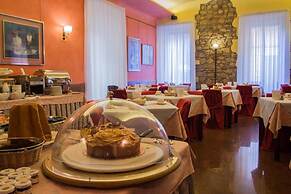 Colomba D'Oro Hotel