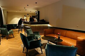 Hotel Acacia