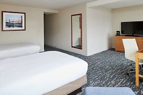 DoubleTree by Hilton Hotel Berkeley Marina