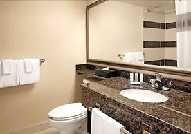 Comfort Suites Downtown
