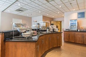 Comfort Suites Downtown