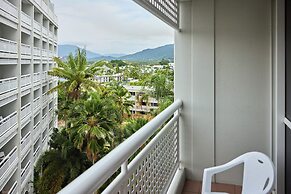 Cairns Harbourside Hotel