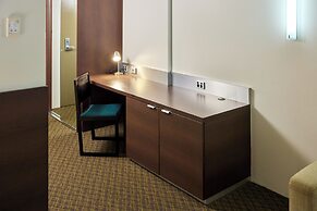Cairns Harbourside Hotel