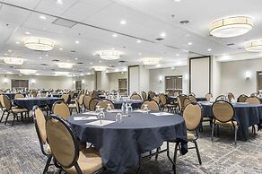 DoubleTree by Hilton Roseville Minneapolis