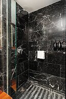 U232 Hotel