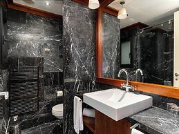 U232 Hotel