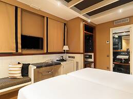 U232 Hotel