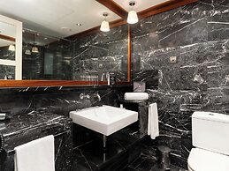 U232 Hotel